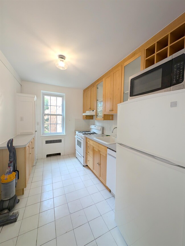 Photo - 16 Ware St Apartments Unit 21