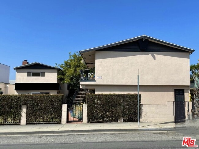 Photo - 1552 Berkeley St Unit 1