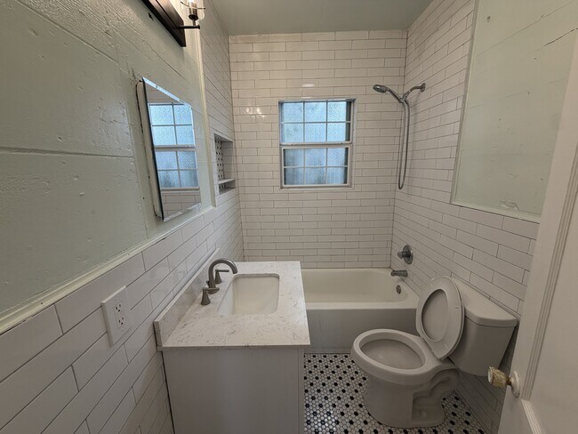 Photo - 2206 16th St