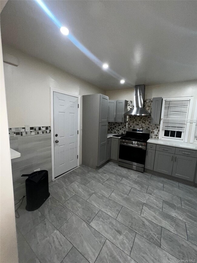 Photo - 349 Warwick Ave