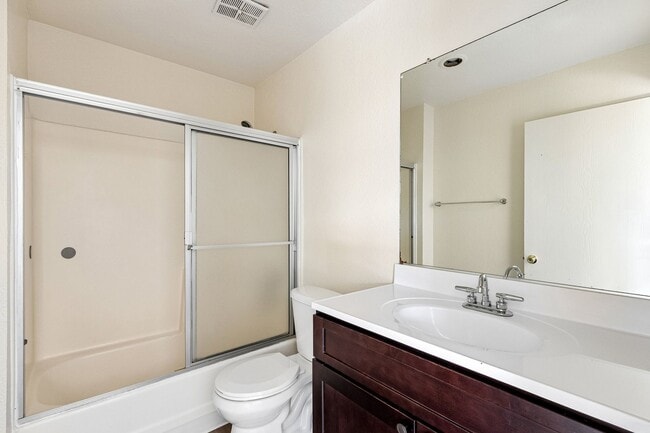Photo - Laurel Canyon Apartments
