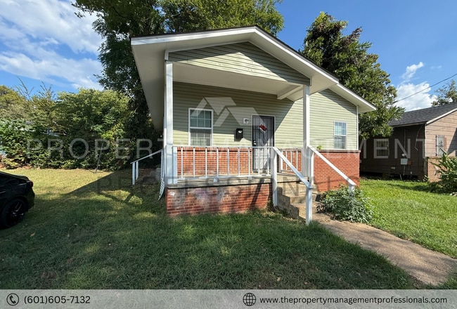 Photo - 922 Bloom St