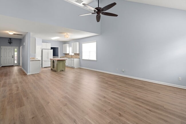 Photo - Spacious House in Hadley Park