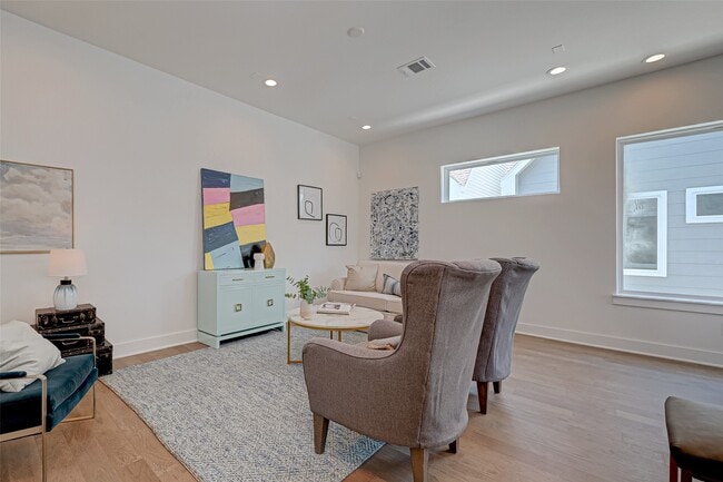 Photo - 6030 Beall St