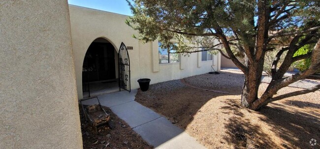 Building Photo - 4108 Cibola Village Dr NE Rental