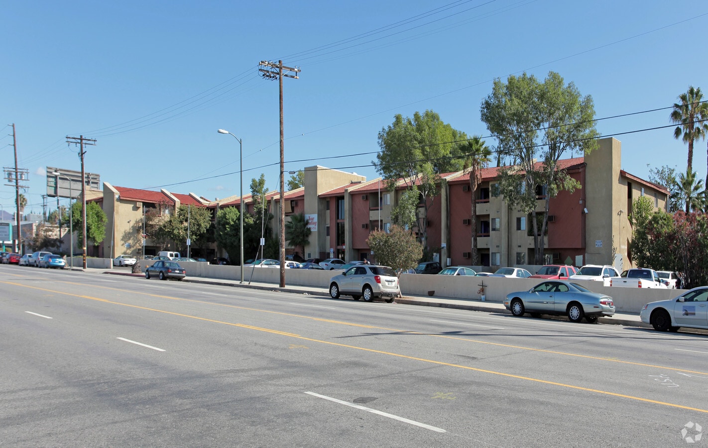 Woodley Towers - Woodley Towers Apartments