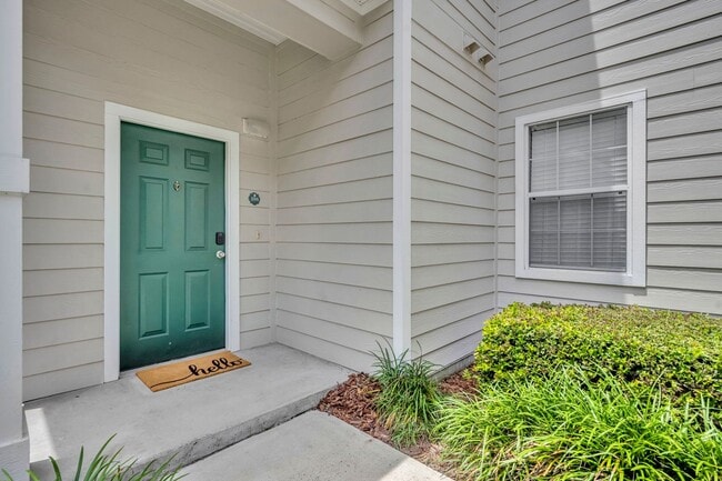 Photo - 200 Southern Pecan Cir