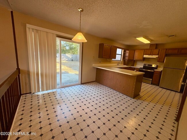 Photo - 2916 Justin Ct