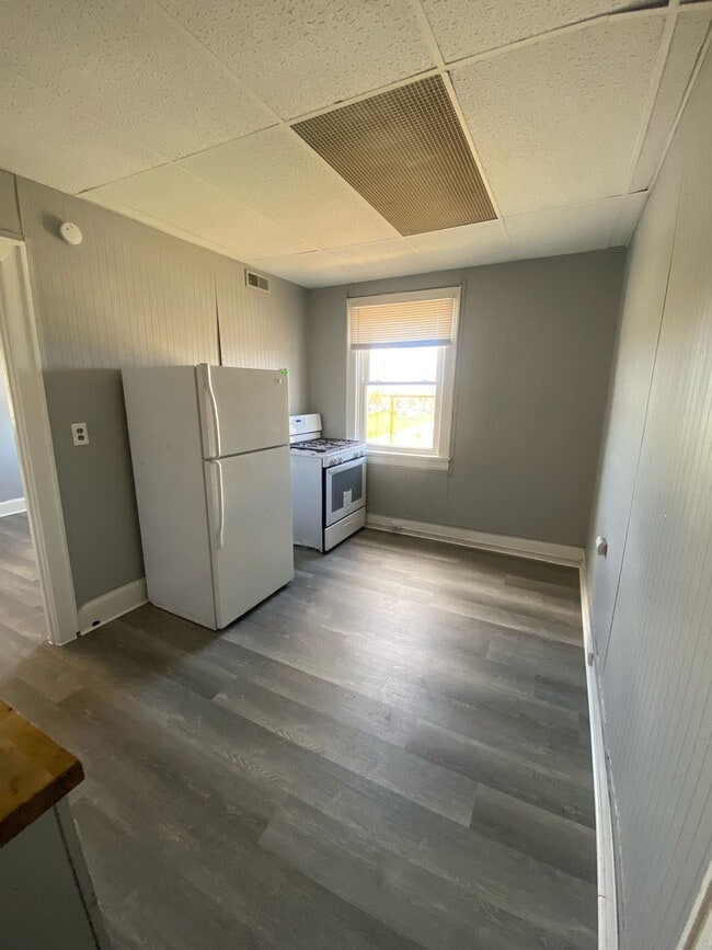 Photo - 3834 Glenway Ave