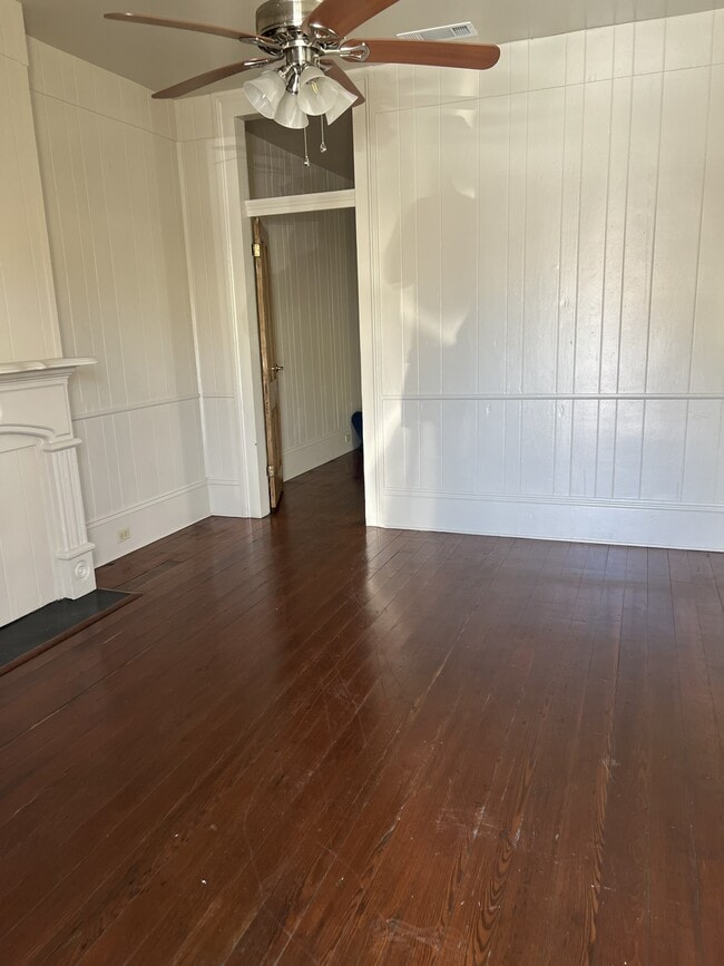 Photo - 713 Evelina St