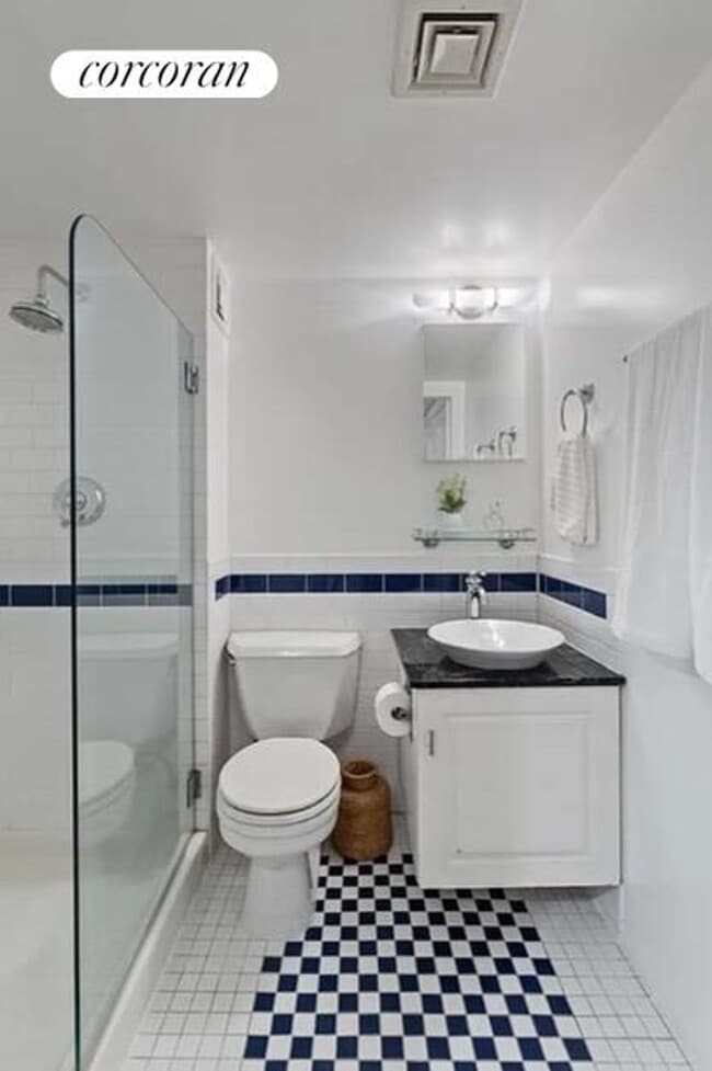 Photo - 253-263 W 73rd St