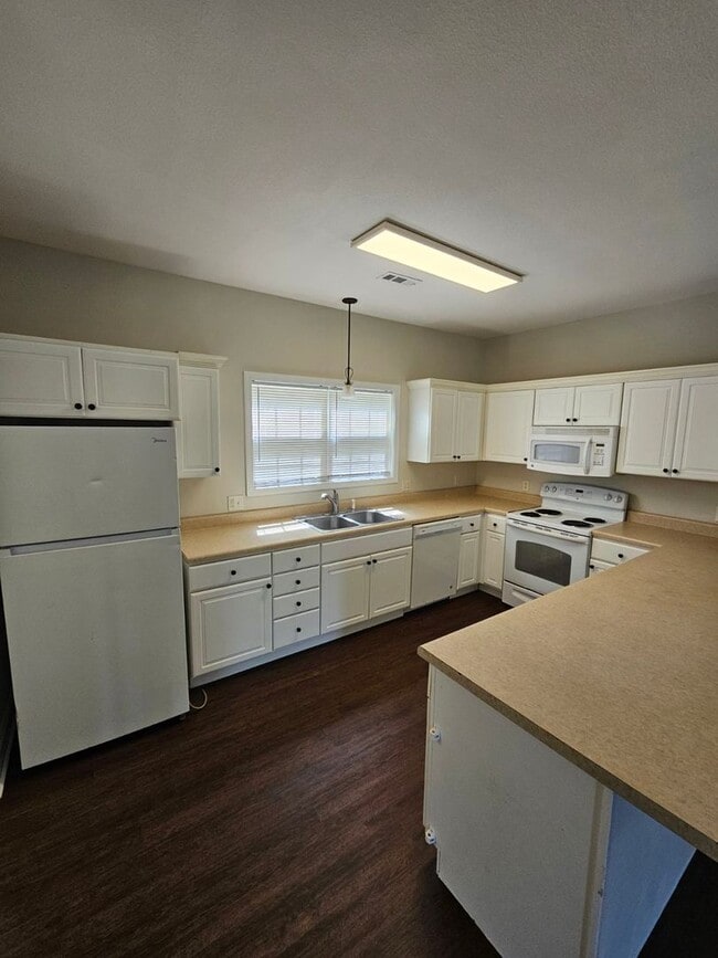 Photo - 3-Bedroom Home in the Heart of Cookeville – Available Now!