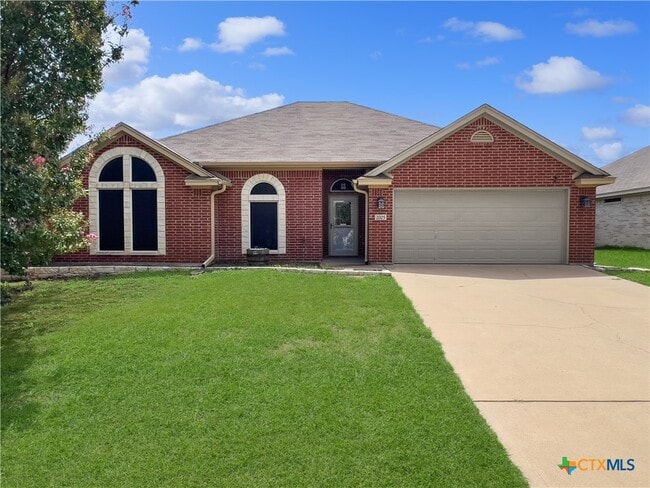 Building Photo - 2005 Stonehenge Dr Rental