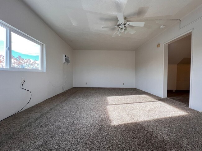 Photo - y1126 Unit 2