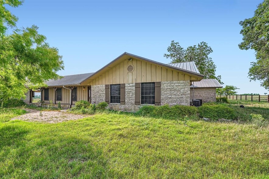 1850 Co Rd 105
