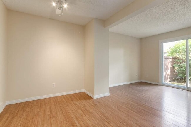 Photo - Cavell Ridge Townhomes