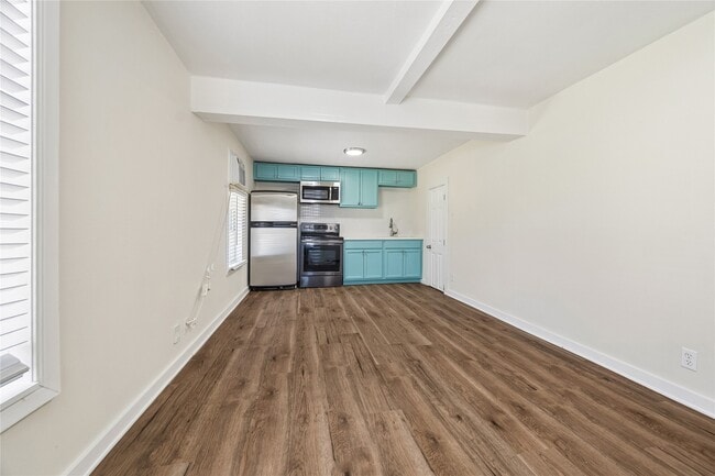 Photo - 215 Hyde Park Blvd Unit A