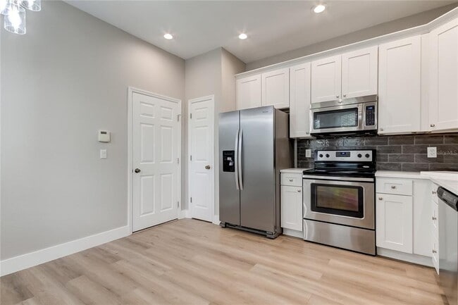 Photo - 11068 Windsor Pl Cir