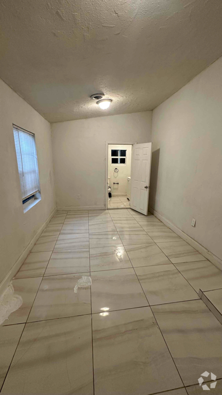 Building Photo - 7573 NW 12th Ct Rental