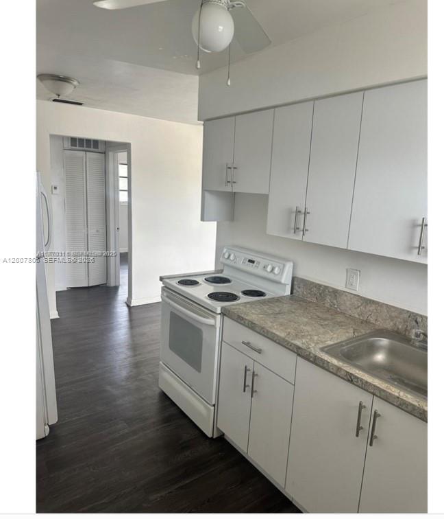 Photo - 1931 NE 168th St Unit 3