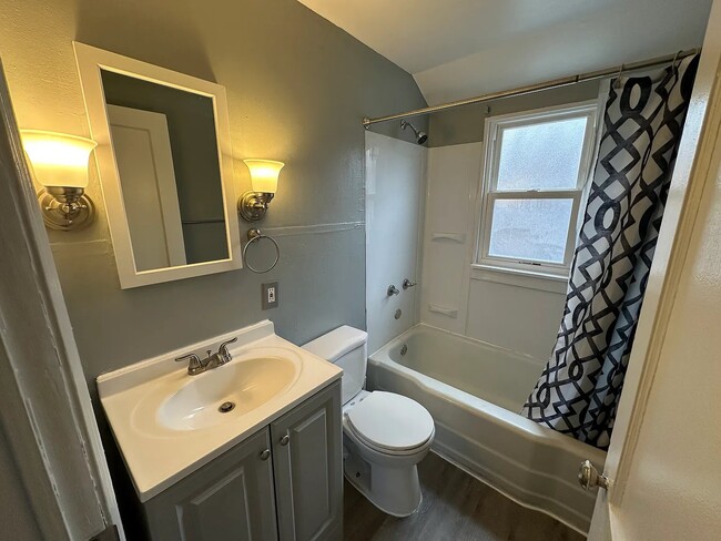 Photo - 712 Taunton Pl Unit 714