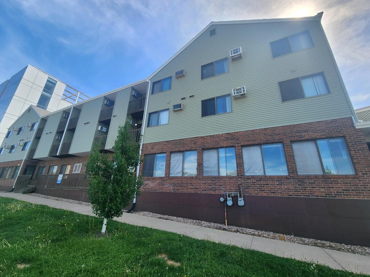 Photo - 522 S Clinton St