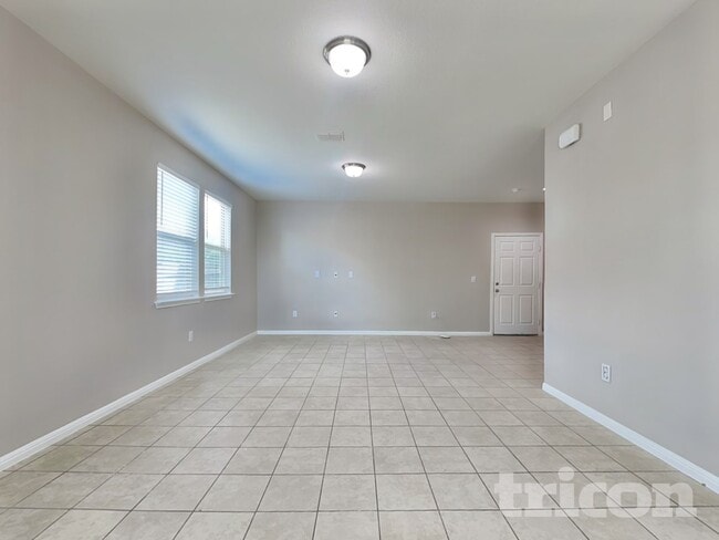 Photo - 5343 Marsh Ln