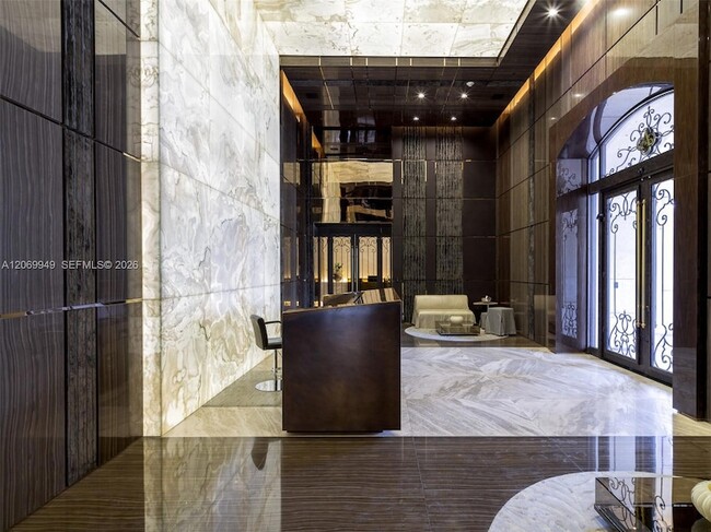 Building Photo - 17749 Collins Ave Unit 802