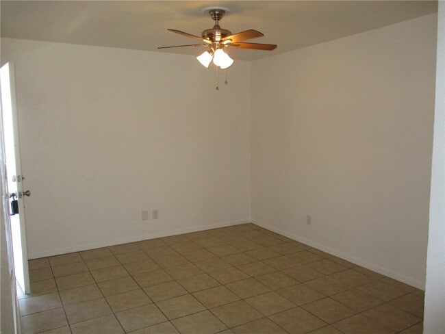 Photo - 2801 Paloma Senda