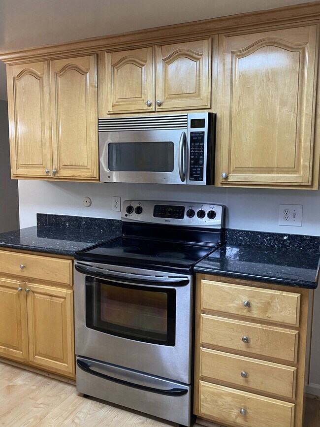 Photo - 4971 Ponderosa Ter