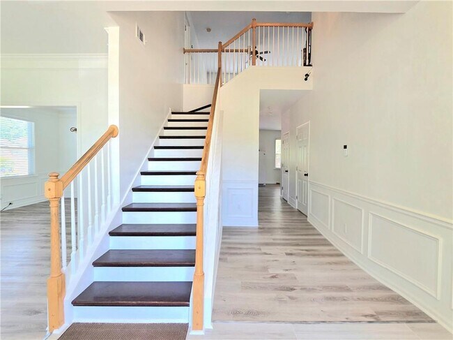 1140 Foxcroft Dr