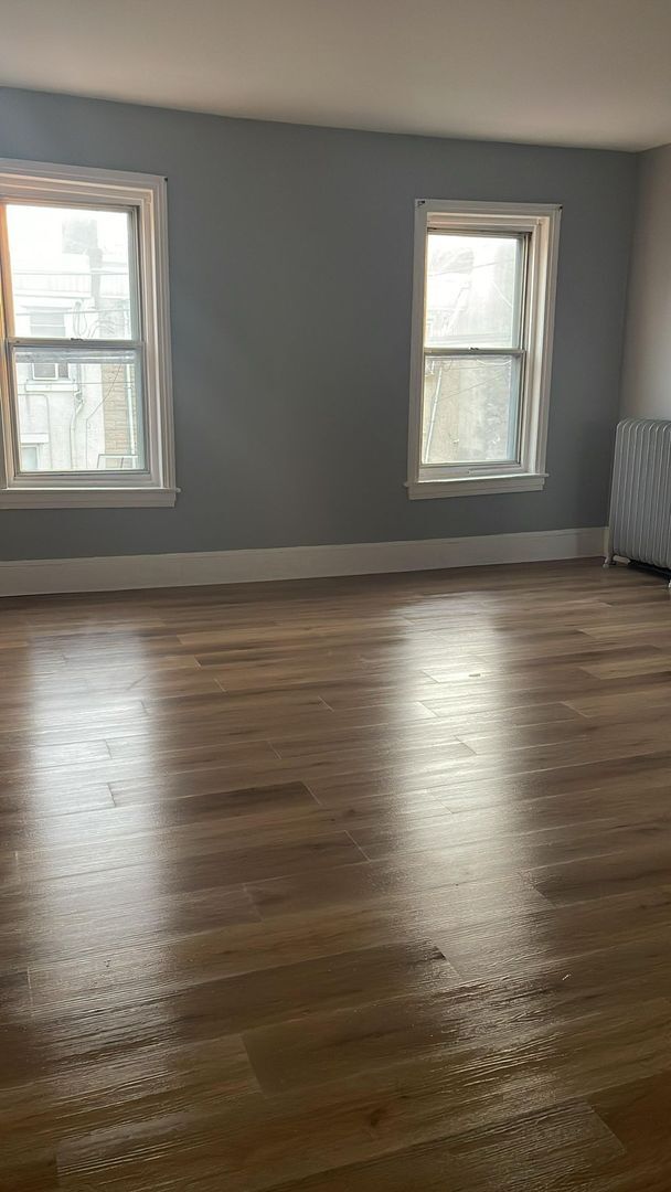 Photo - Spacious 1-Bedroom Unit with All-Inclusive Appliances!