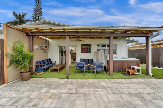 5535 SW 24th Ave Unit 1