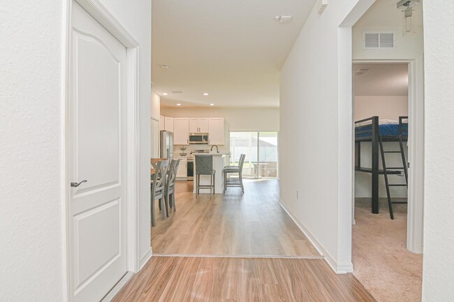 Photo - 285 Arbuthnot St