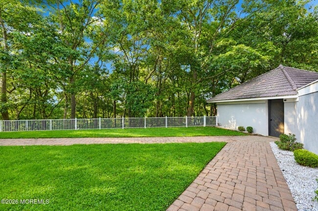 401 Overlook Dr