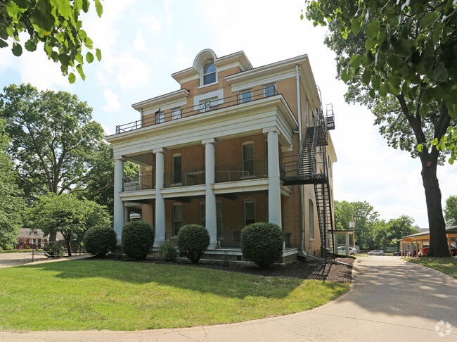 Landmark Apartments