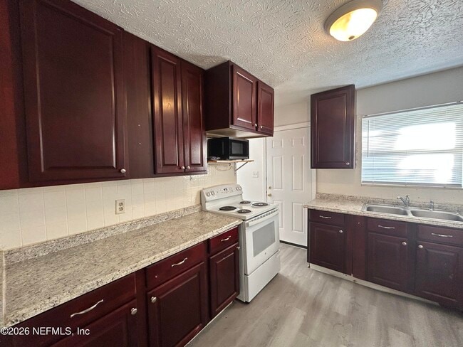 Photo - 10610 Lone Star Rd