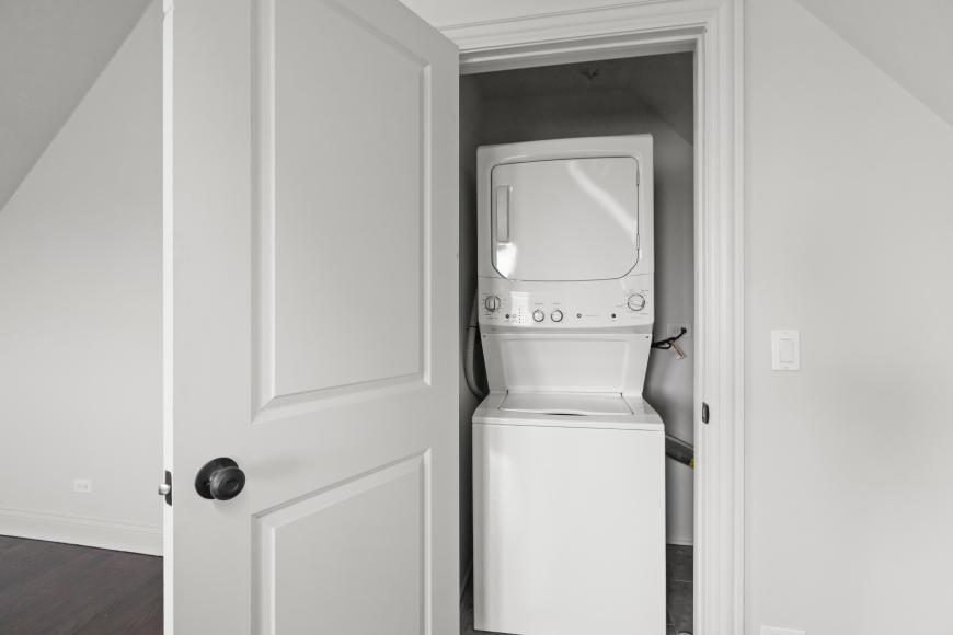 Photo - 2 bedroom in Chicago IL 60618 Unit 3