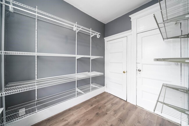 Photo - 122 Mallory Ave