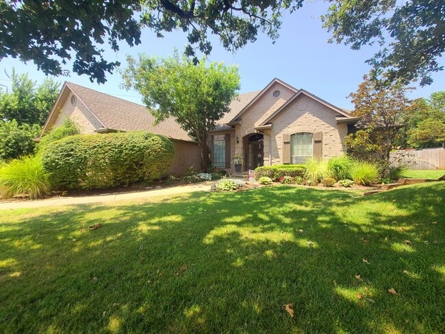 Building Photo - 413 Hamptonridge Rd