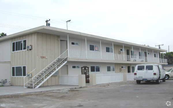 Photo - 1881 El Camino Real Apartamentos