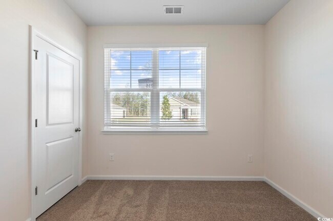 Photo - 1833 Castlebay Dr