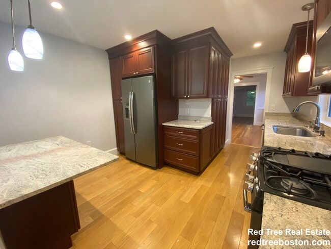 Photo - 43 Glenmont Rd Unidad 2