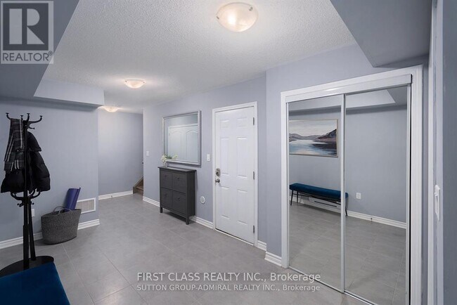 Photo - 70 Minlow Way