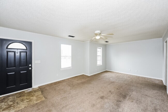 Photo - Charming 3-Bedroom Cayce Home