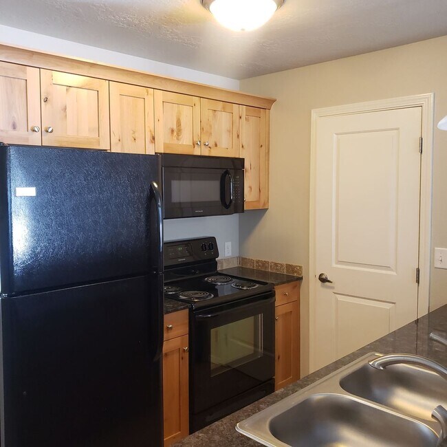 Photo - AB1452 Unidad 102