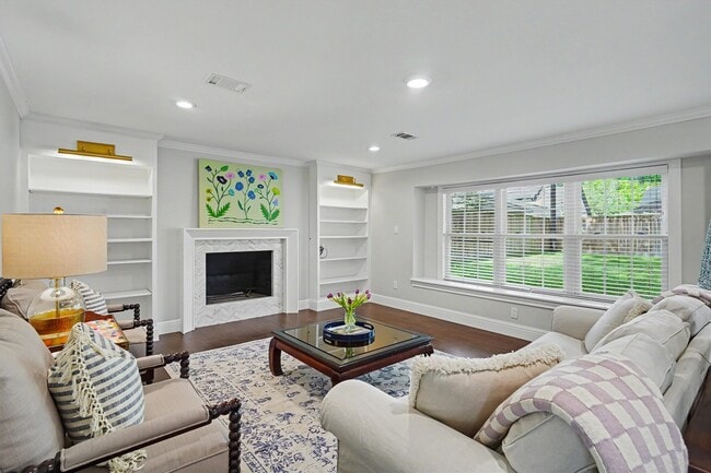 Photo - 751 Bison Dr