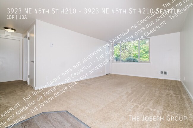 Photo - 3923 NE 45th St Unit 3923 NE 45th St #210 Seattle