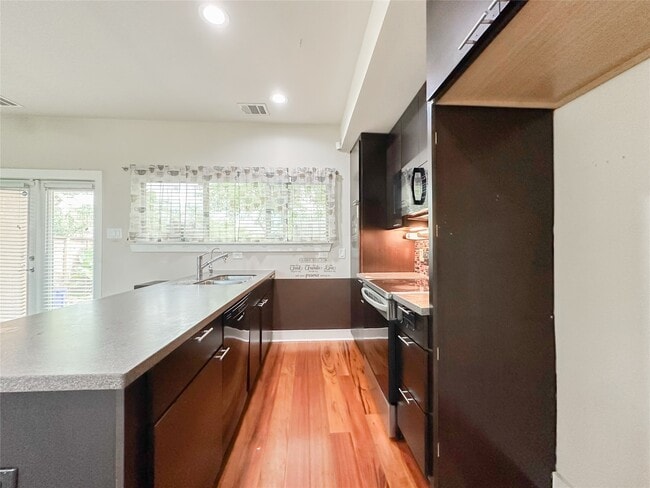 Photo - 68 Meadow Lea Dr