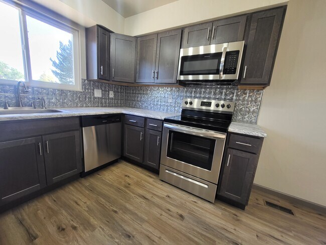 Photo - 17 Wheatridge Dr